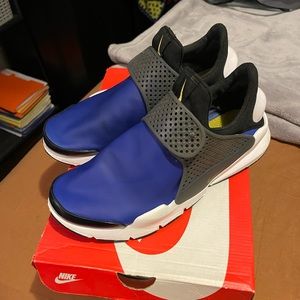 Nike Sock Dart SE